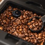 Cecotec Cremmaet Latte Touch Kaffeevollautomat, 19 bar, Thermoblock, 12 Getränke, 4 Profile, Wasser 1,1 l und 400 ml Milch, TFT-Display, konische Mühle, automatische Reinigung, höhenverstellbar